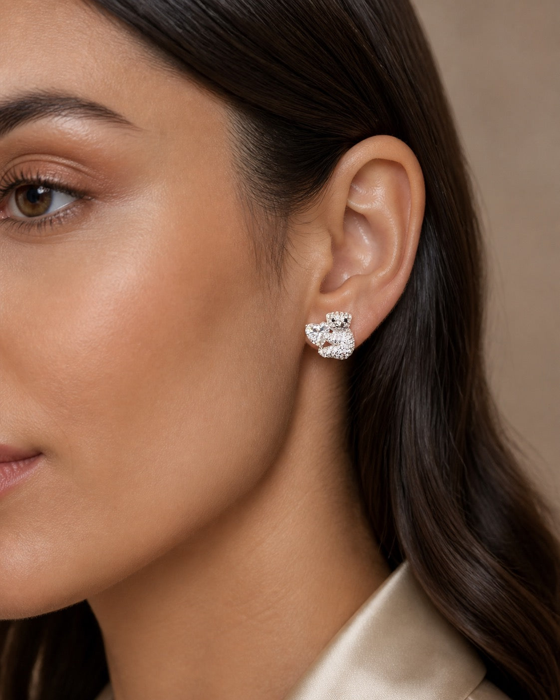 Silver teddy bear stud earring for women
