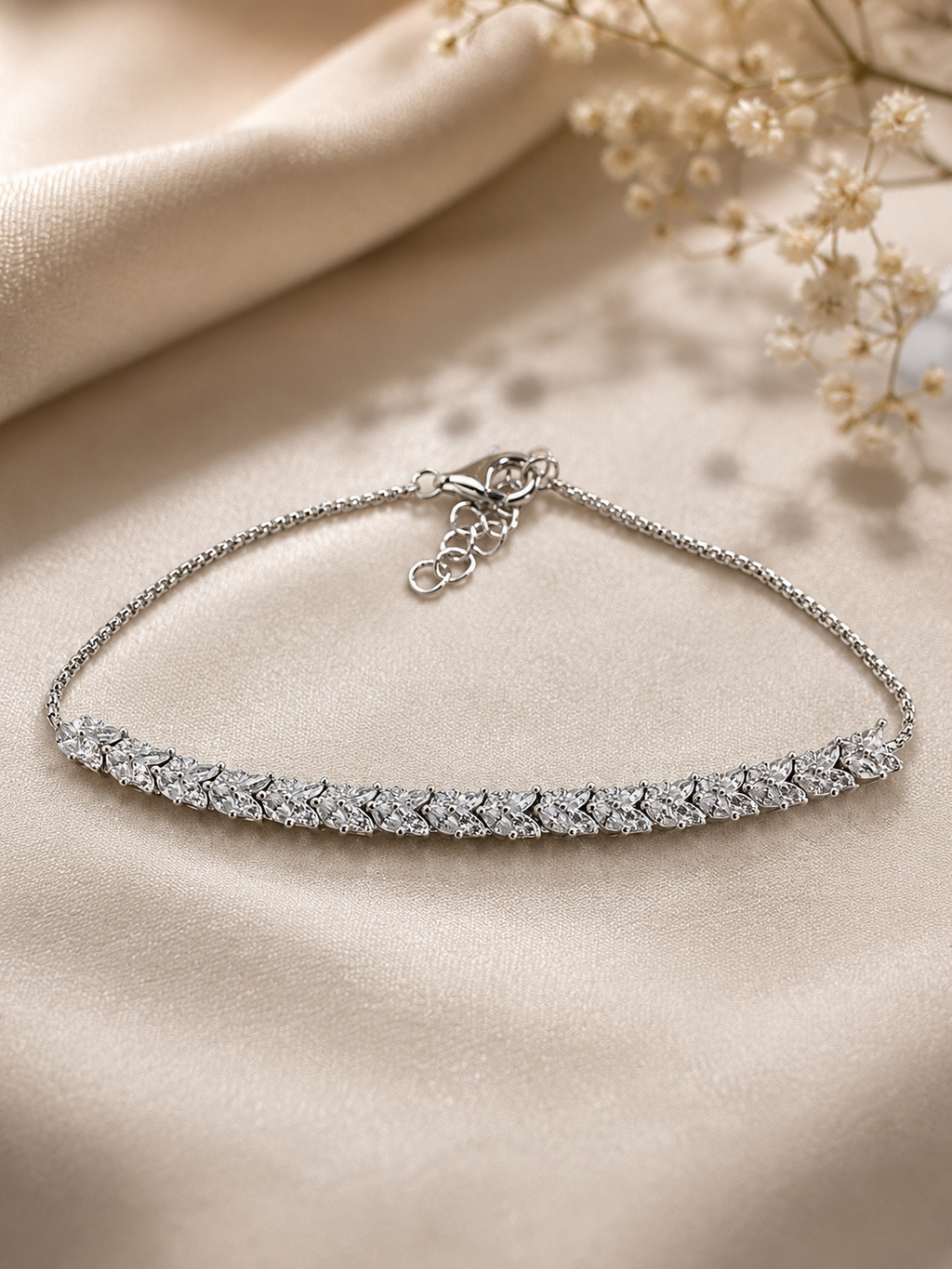 Tennis bracelet