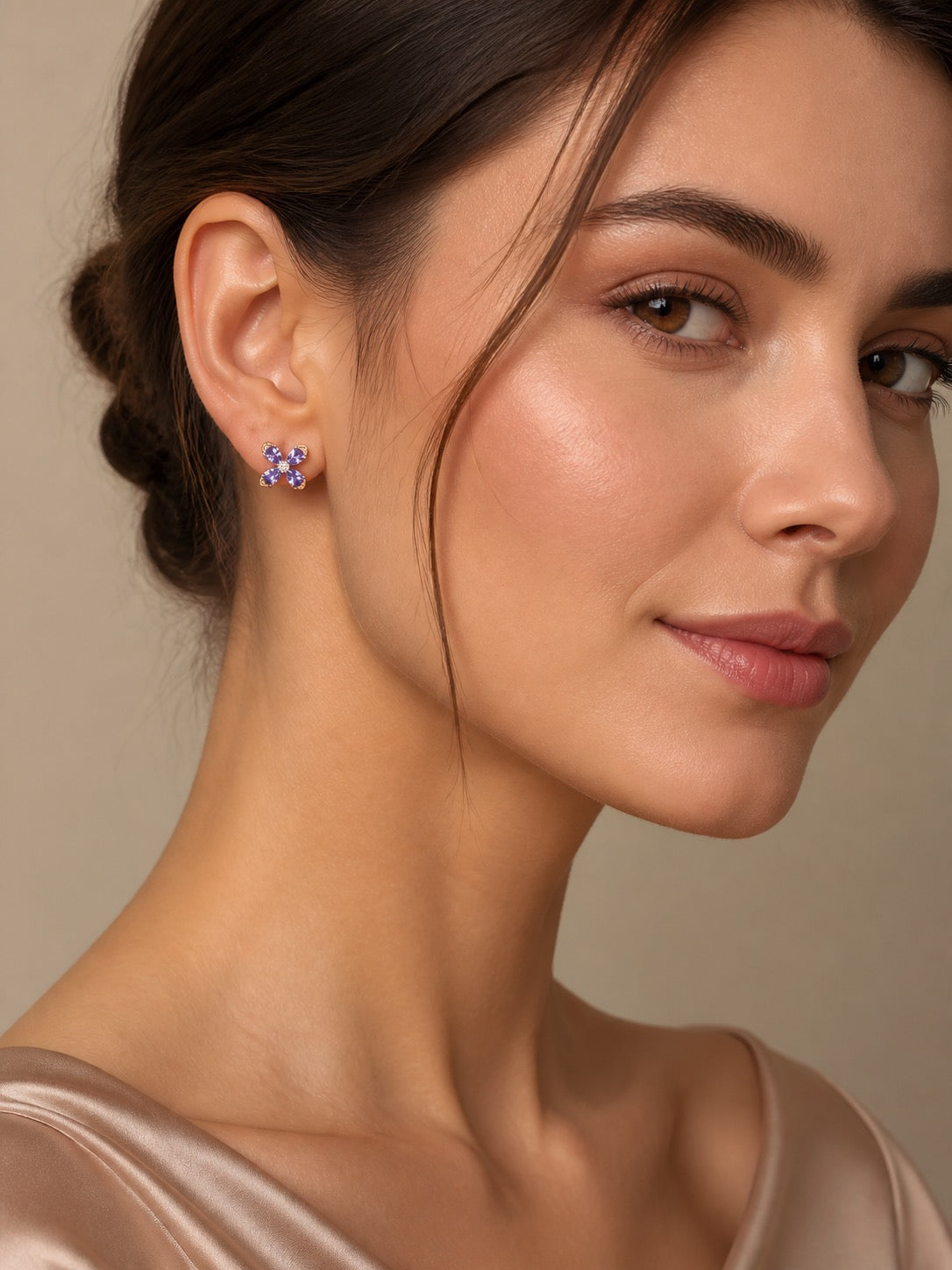 Purple flower stud earrings for women