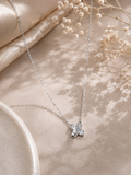 Four leaf flower pendant necklace