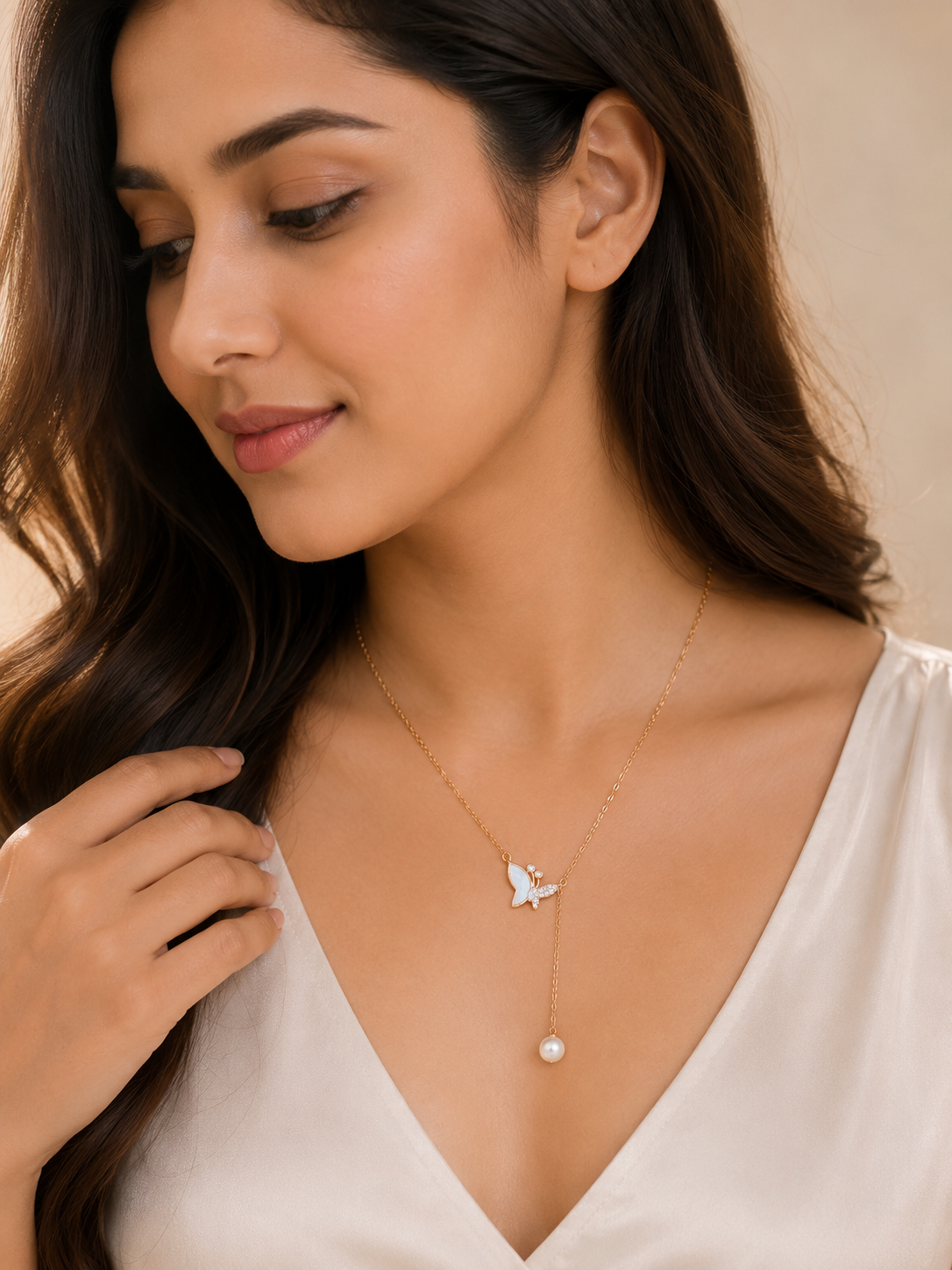 Butterfly mother of pearl and Pearl drop necklace