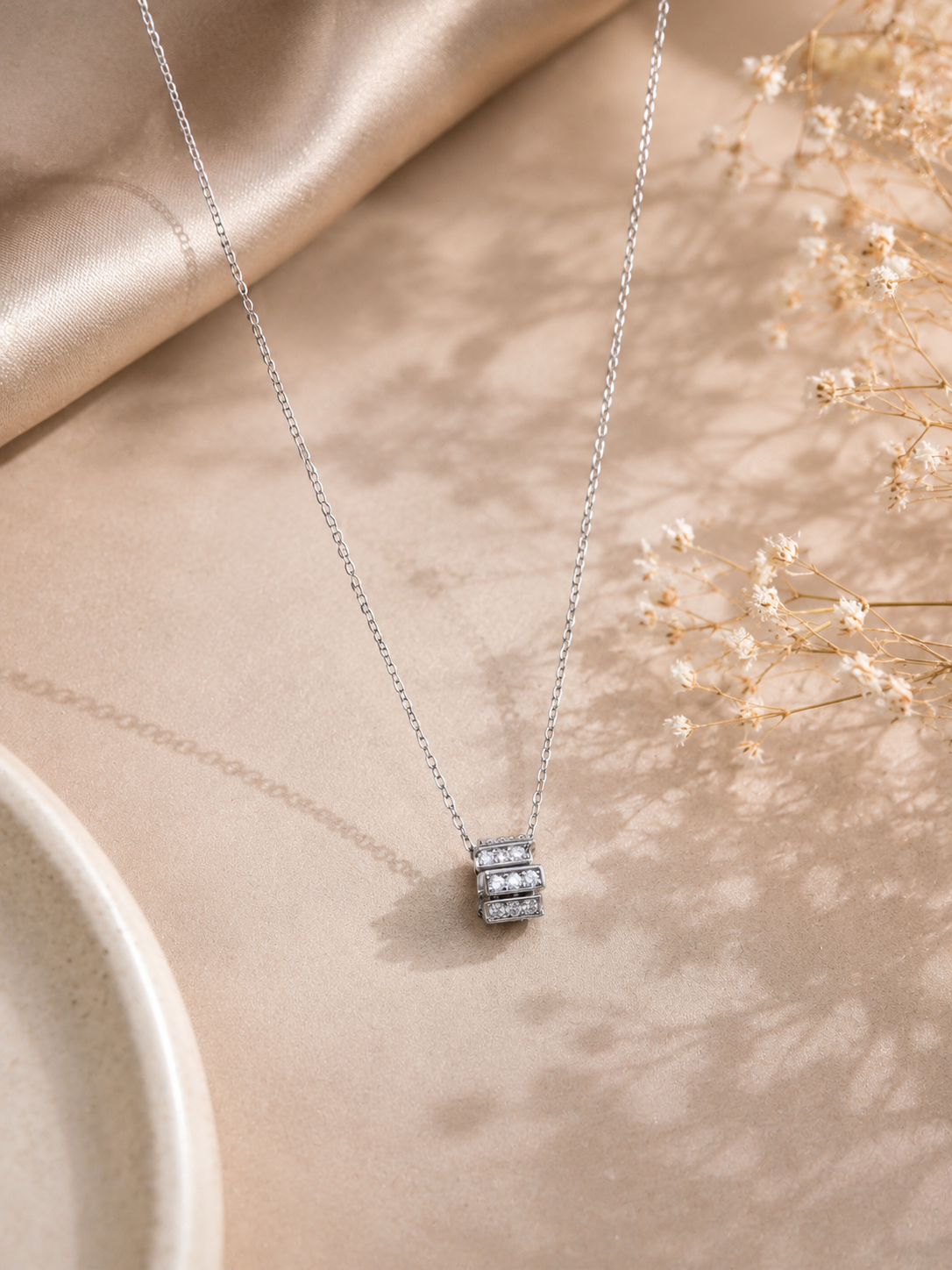 Geometric cubic zirconia pendant necklace