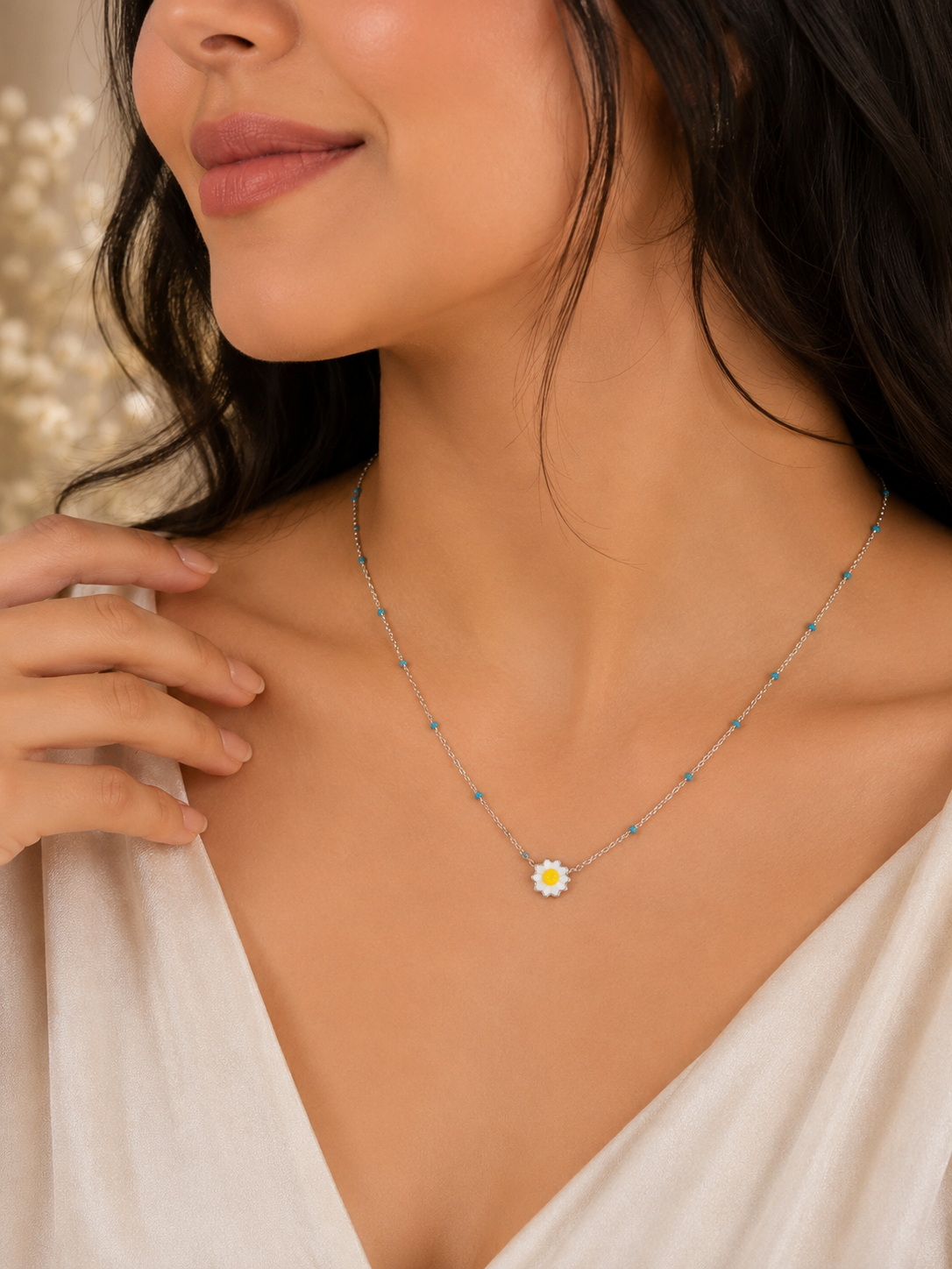 Daisy flower necklace